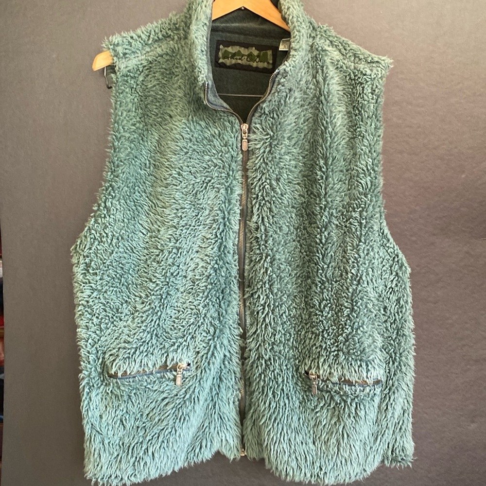 MOD•O•DOC Zip Up Vest